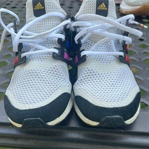 Adidas PRIDE 19’ White and Black w/ Multicolor Accents EXCELLENT USED CONDITION